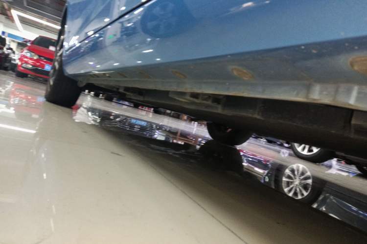 Used JMEV Ezi EV3 2022 Small Radar Yuebao Model Left Side Sill