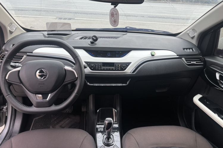 Used JMEV Ezi EV3 2019 Yuepao Version Interior 1