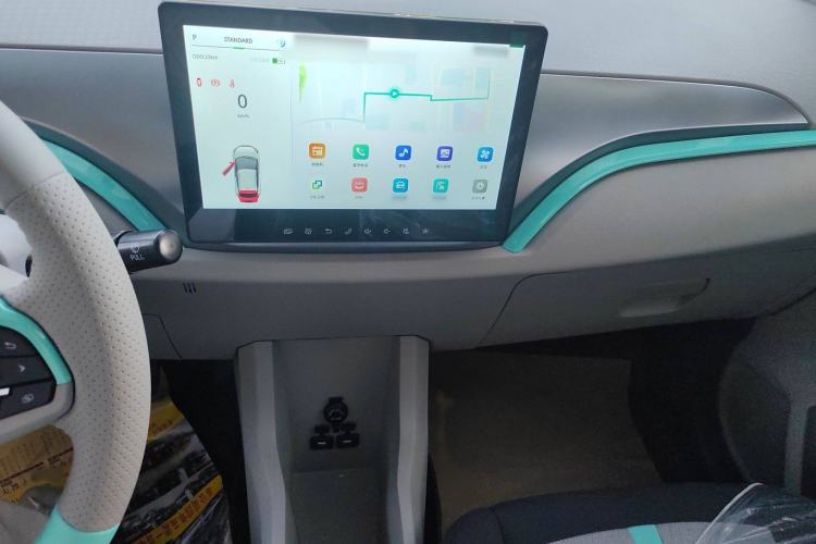 Used JMEV Ezi EV3 2025 Plus 330KM Luxury Version Audio And AC Panel
