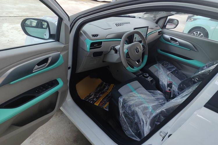 Used JMEV Ezi EV3 2025 Plus 330KM Luxury Version Interior 2