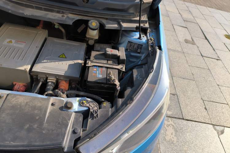 Used JMEV Ezi EV3 2019 Yuepao Version Engine Bay Left