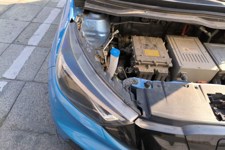 Used JMEV Ezi EV3 2019 Yuepao Version Engine Bay Right