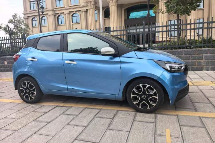 Used JMEV Ezi EV3 2019 Yuepao Version Exterior 2