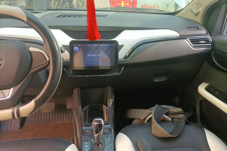 Used JMEV Ezi EV3 2019 Cool Run Edition Audio And AC Panel