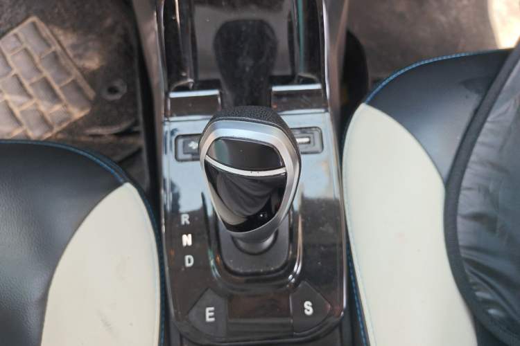 Used JMEV Ezi EV3 2019 Cool Run Edition Gear Lever