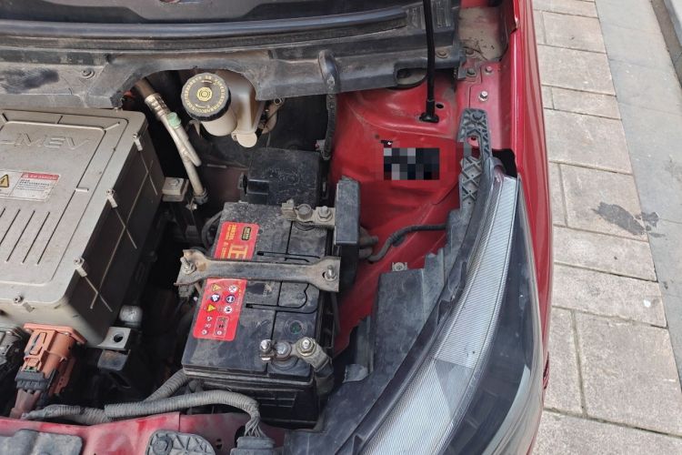 Used JMEV Ezi EV3 2019 Smart Run Version Engine Bay Left