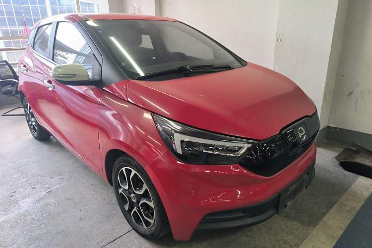 Used JMEV Ezi EV3 2019 Yuepao Version Front Right 45 Deg