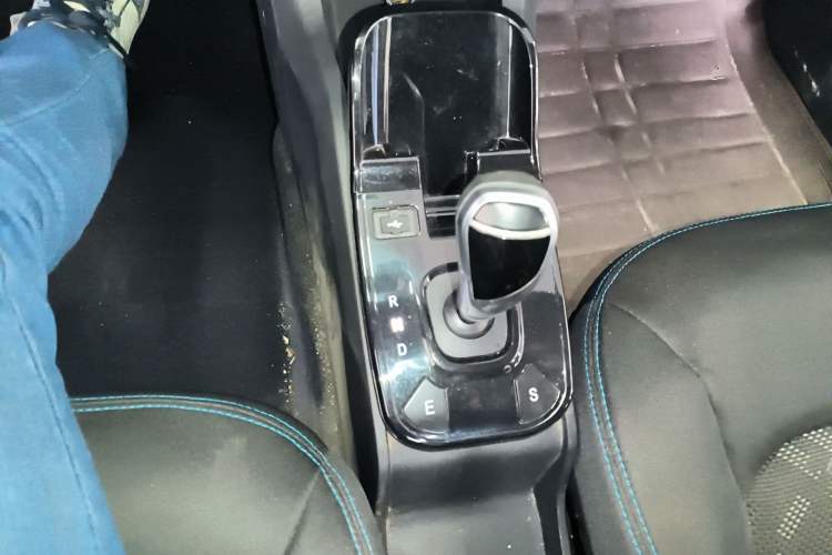 Used JMEV Ezi EV3 2019 Yuepao Version Gear Lever