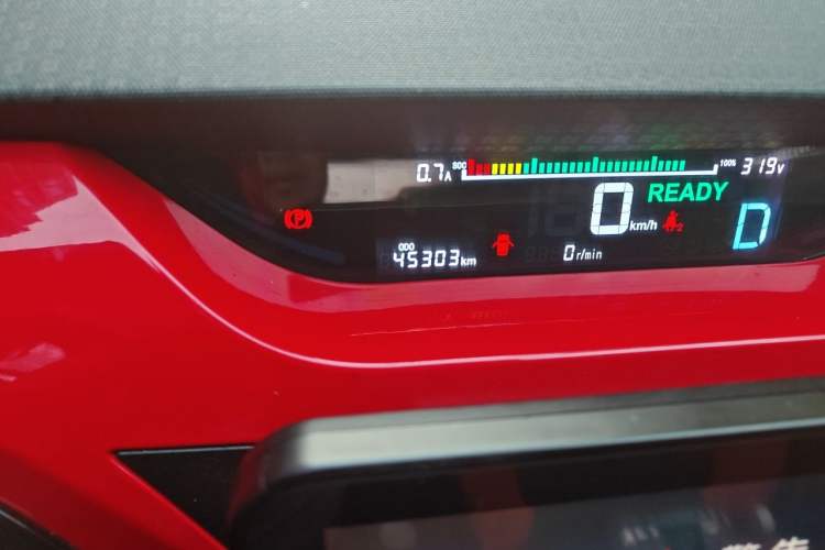 Used JMEV Ezi EV3 2019 Smart Run Version Odometer Close Up