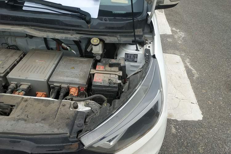 Used JMEV Ezi EV3 2019 Cool Run Edition Engine Bay Left