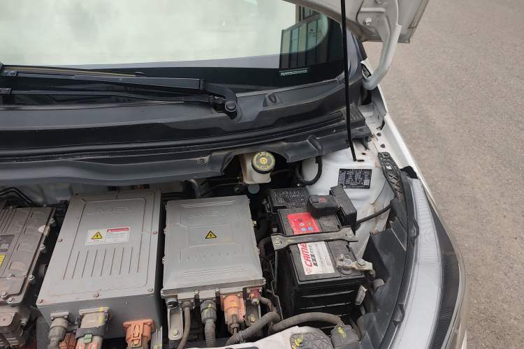 Used JMEV Ezi EV3 2019 Cool Run Edition Engine Bay Left