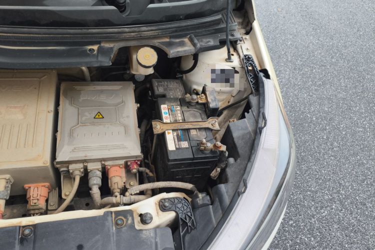 Used JMEV Ezi EV3 2019 Cool Run Edition Engine Bay Left