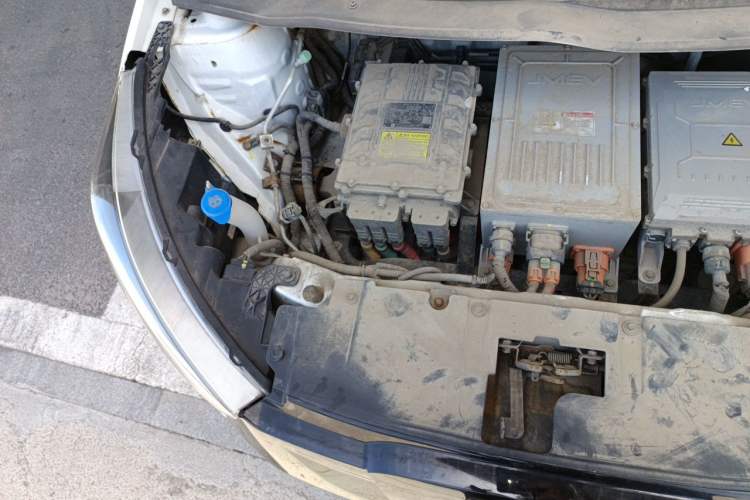 Used JMEV Ezi EV3 2019 Yuepao Version Engine Bay Right