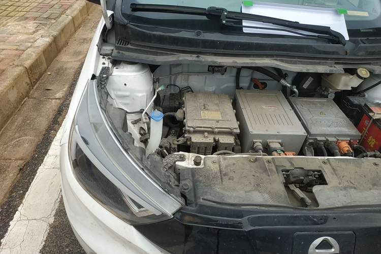Used JMEV Ezi EV3 2019 Cool Run Edition Engine Bay Right