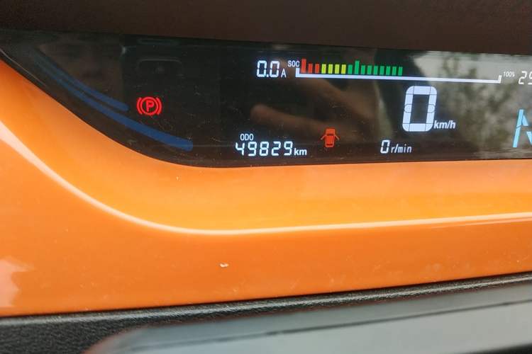 Used JMEV Ezi EV3 2019 Cool Run Edition Odometer Close Up
