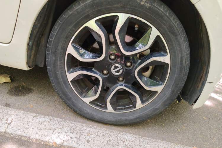 Used JMEV Ezi EV3 2019 Yuepao Version Right Front Wheel Hub