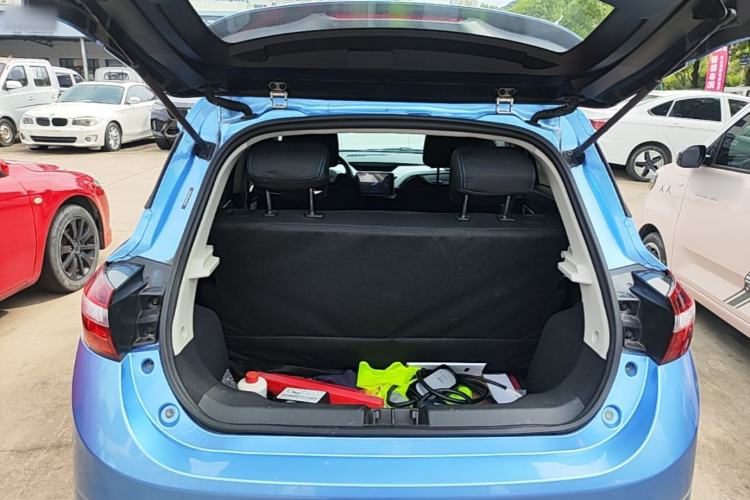 Used JMEV Ezi EV3 2021 Xiaolaidi Yuerun Model Trunk