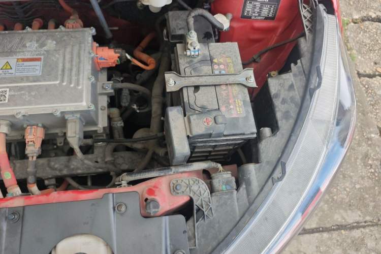 Used JMEV Ezi EV3 2021 Xiaolaidi Yuerun Model Engine Bay Left