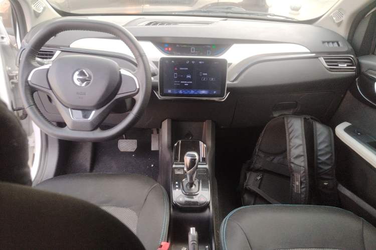Used JMEV Ezi EV3 2021 Xiaolaidi Yuerun Model Center Console