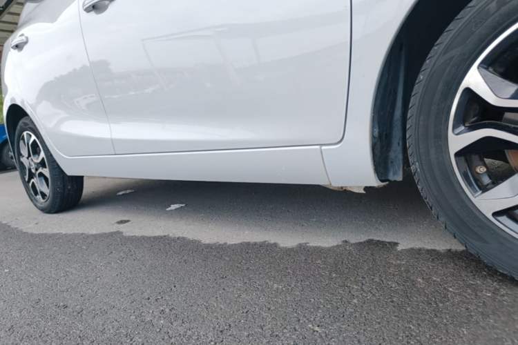 Used JMEV Ezi EV3 2021 Xiaolaidi Yuerun Model Right Side Sill