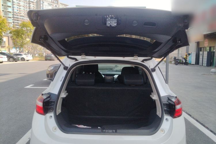 Used JMEV Ezi EV3 2021 Xiaolaidi Yuerun Model Trunk