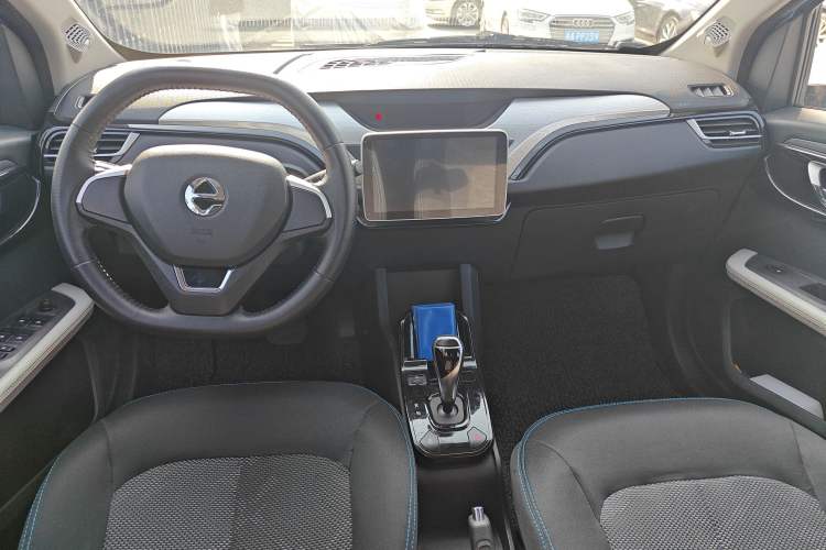 Used JMEV Ezi EV3 2022 Small Radar Yuebao Model Center Console