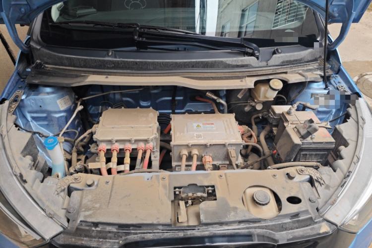 Used JMEV Ezi EV3 2022 Small Radar Yuebao Model Engine Bay