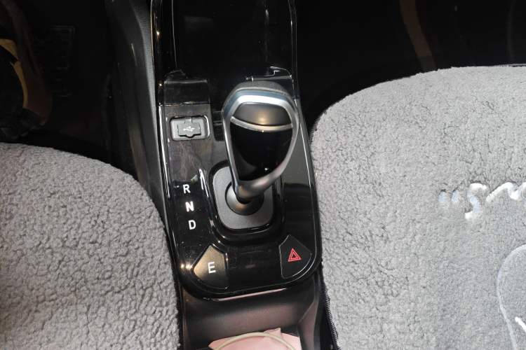 Used JMEV Ezi EV3 2022 Small Radar Yuebao Model Gear Lever