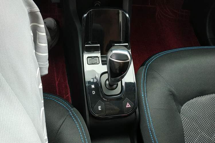 Used JMEV Ezi EV3 2022 Small Radar Yuebao Model Gear Lever
