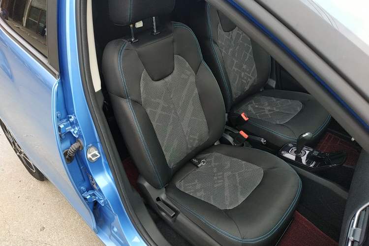 Used JMEV Ezi EV3 2022 Small Radar Yuebao Model Right Front Seat