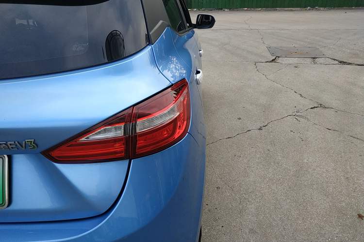 Used JMEV Ezi EV3 2022 Small Radar Yuebao Model Right Rear Taillight