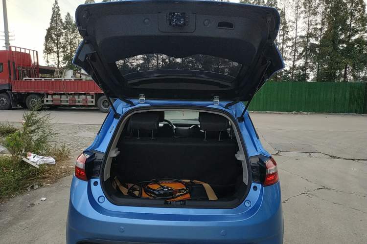 Used JMEV Ezi EV3 2022 Small Radar Yuebao Model Trunk