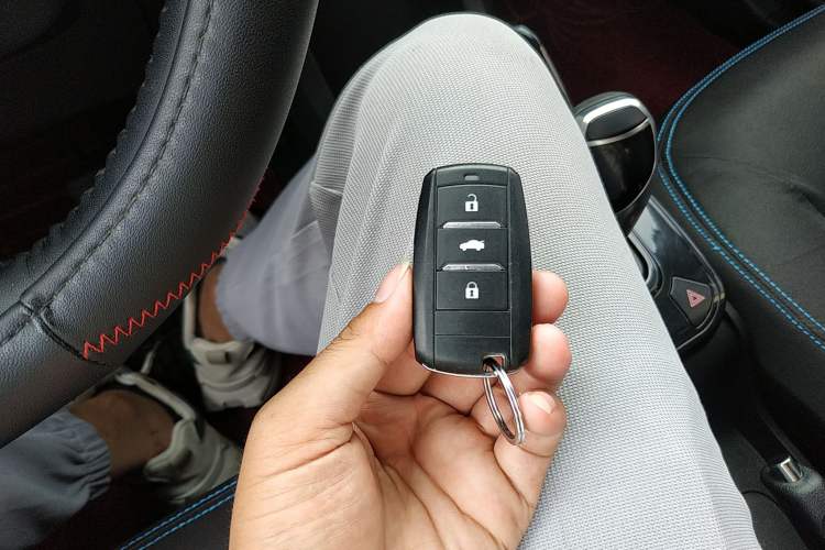 Used JMEV Ezi EV3 2022 Small Radar Yuebao Model Vehicle Key