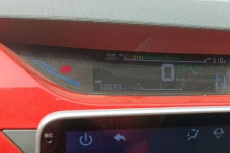 Used JMEV Ezi EV3 2022 Small Radar Yuebao Model Odometer Close Up