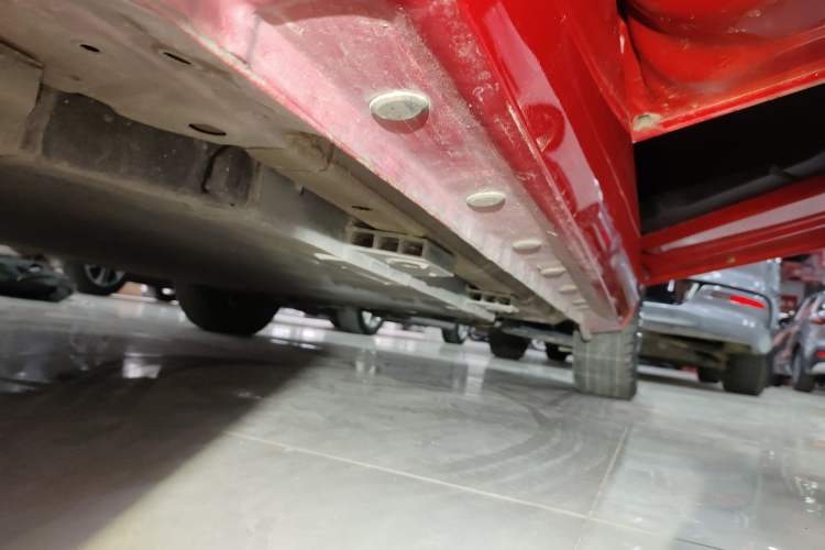 Used JMEV Ezi EV3 2022 Small Radar Yuebao Model Right Side Sill