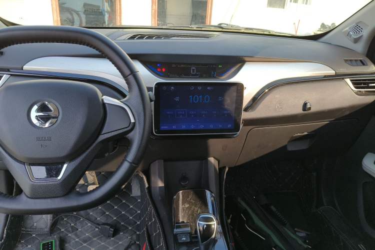 Used JMEV Ezi EV3 2022 Small Radar Yuebao Model Audio And AC Panel