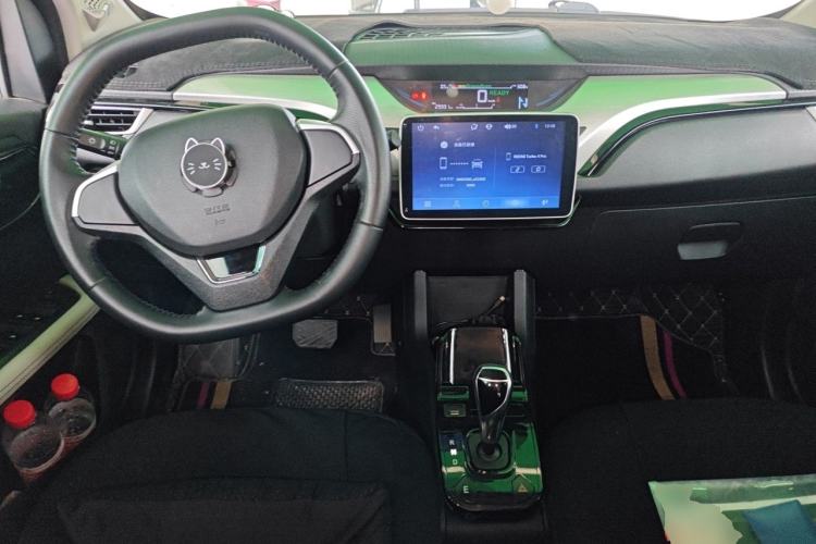 Used JMEV Ezi EV3 2022 Small Radar Yuebao Model Center Console