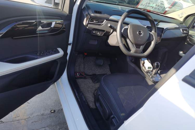 Used JMEV Ezi EV3 2022 Small Radar Yuebao Model Driver Seat