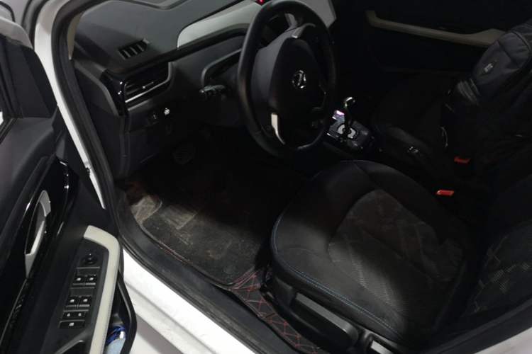 Used JMEV Ezi EV3 2022 Small Radar Yuebao Model Driver Seat