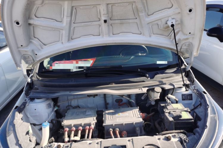 Used JMEV Ezi EV3 2022 Small Radar Yuebao Model Engine Bay