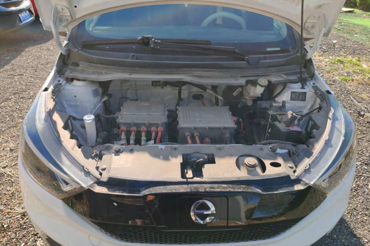 Used JMEV Ezi EV3 2022 Small Radar Yuebao Model Engine Bay