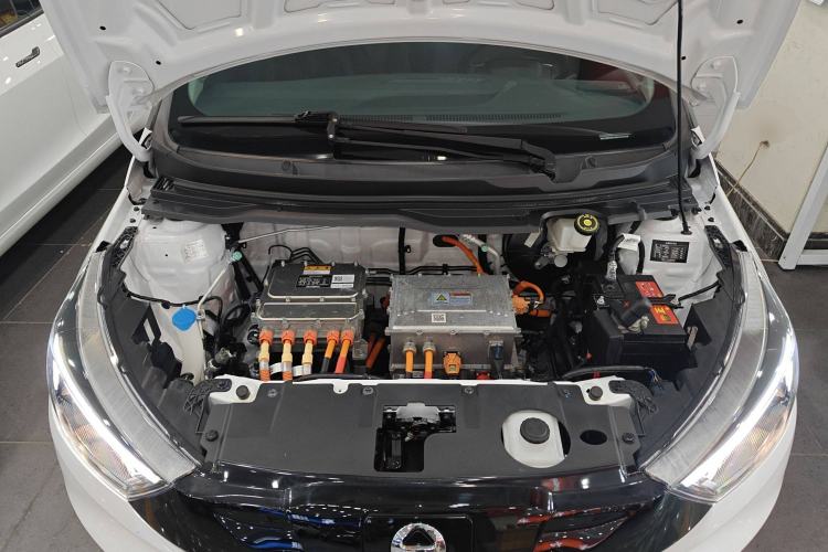 Used JMEV Ezi EV3 2022 Small Radar Yuebao Model Engine Bay