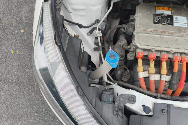 Used JMEV Ezi EV3 2022 Small Radar Yuebao Model Engine Bay Right