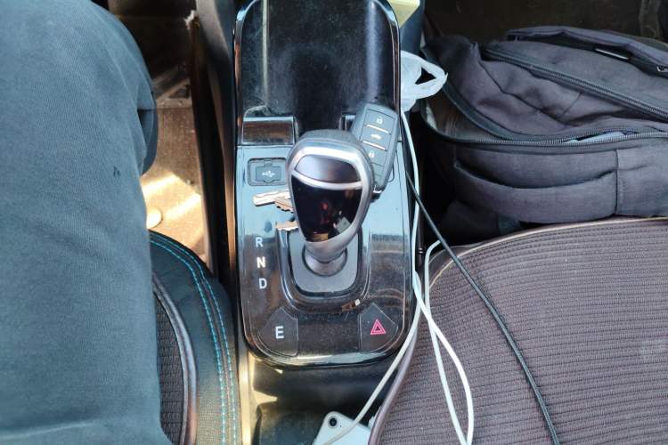 Used JMEV Ezi EV3 2022 Small Radar Yuebao Model Gear Lever