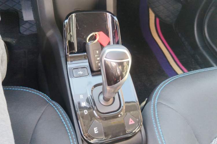 Used JMEV Ezi EV3 2022 Small Radar Yuebao Model Gear Lever