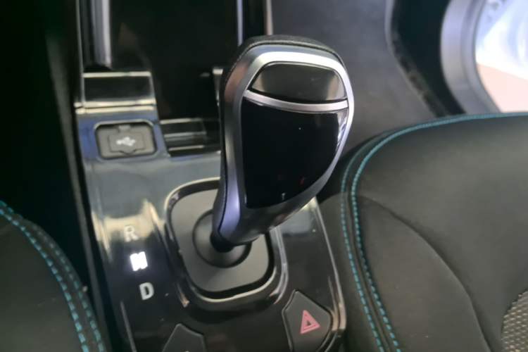 Used JMEV Ezi EV3 2022 Small Radar Yuebao Model Gear Lever