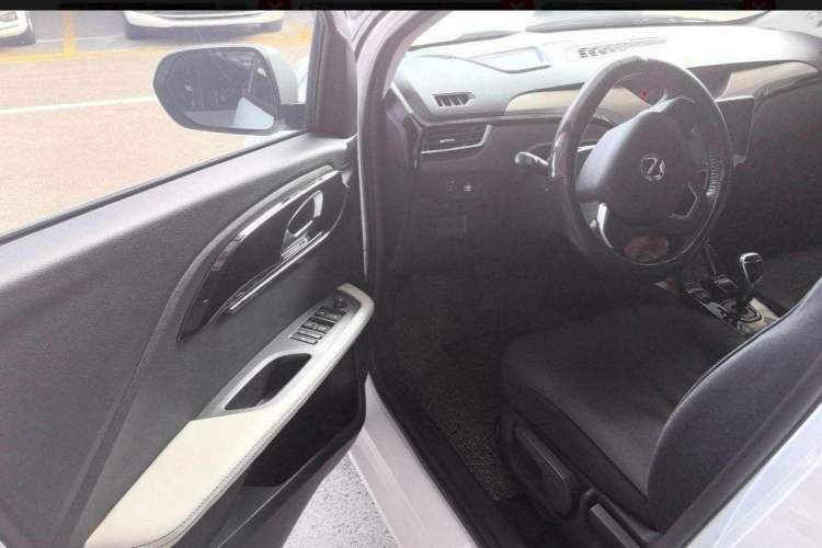 Used JMEV Ezi EV3 2022 Small Radar Yuebao Model Interior 2