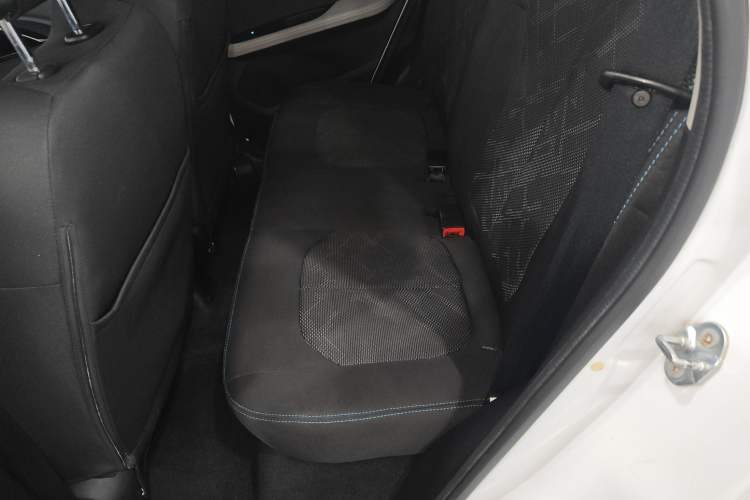 Used JMEV Ezi EV3 2022 Small Radar Yuebao Model Interior 4