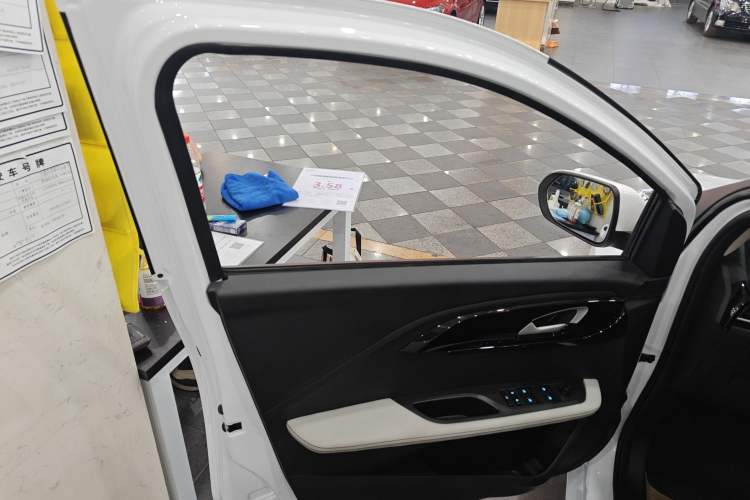 Used JMEV Ezi EV3 2022 Small Radar Yuebao Model Interior 7