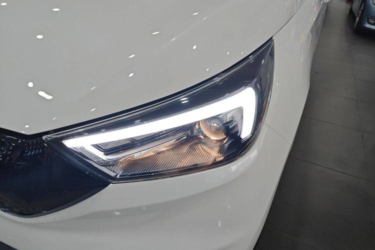 Used JMEV Ezi EV3 2022 Small Radar Yuebao Model Left Front Headlight